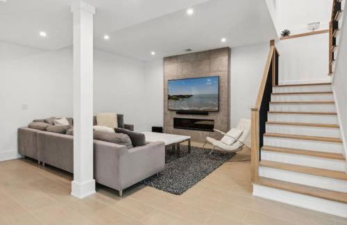 East Hamptons Modern 8 Bedroom New Construction - Foto 23