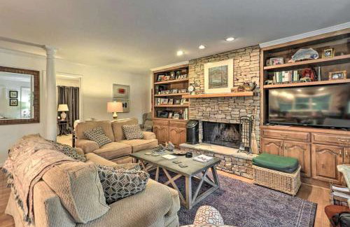 Delightful Waterfront Cabin Rental Overlooking Lake Martin, Elmore County, Alabama - Foto 10