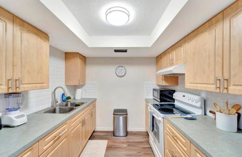 2 Kitchens, Pool, Ping Pong, Corn Hole, BBQ - Foto 5