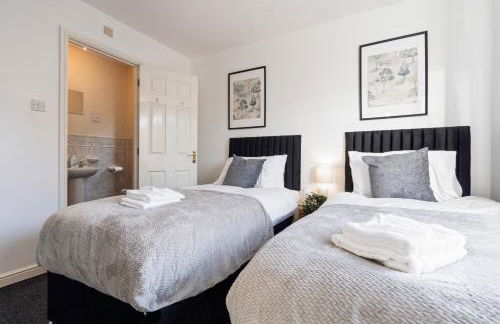 Applin House-5 Bed Contractor Stay Parking WIFI - Foto 14