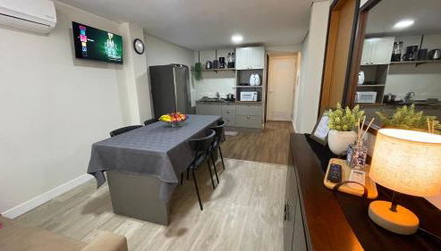 Apto térreo, 2 quartos a 5min da Vila Germânica, com ar e garagem - Foto 5