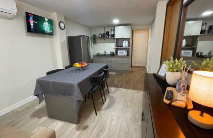 Apto térreo, 2 quartos a 5min da Vila Germânica, com ar e garagem - Foto 5