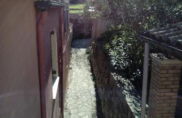 Traditional House with Loft -Michalis' House in Kouramades- - Foto 9