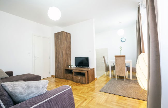 Thomas Residence - Photo 17