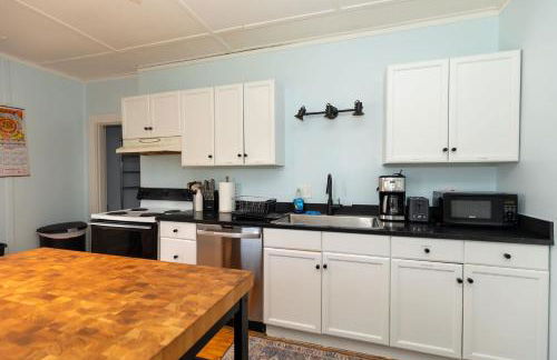 Charming & Newly Renovated 2BR in St Albans - Foto 11