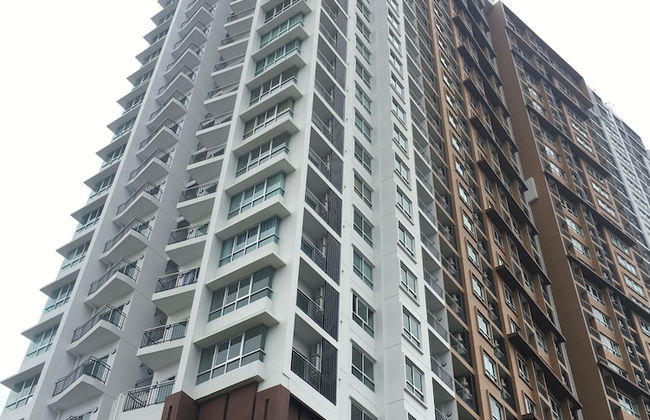 Stay in Style On The Cloud - Photo 33