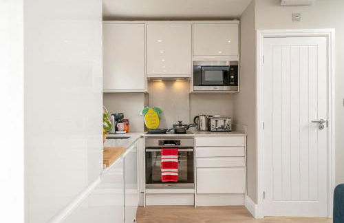 Edgeware Home 4 Bedroom House-Free Parking - Foto 21