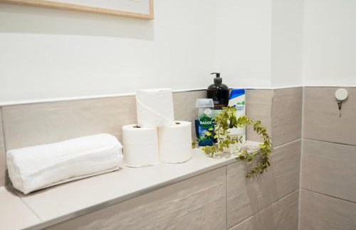 Luxurious 3-Story Townhouse, sleeps up to 10! - Foto 48