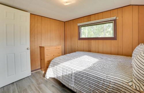 Pet Friendly Lake Cabin Private Dock and Fire Pit! - Foto 14