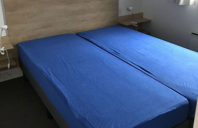 Peaceful Forest Chalet - Photo 7