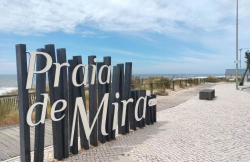 By the Sea - Foto 11