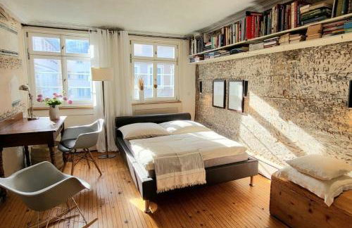 Historisches Denkmal im Herzen der Altstadt - Foto 1