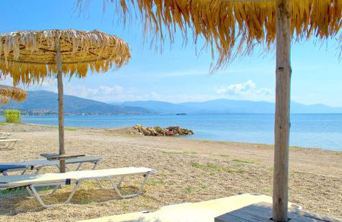 Epipleon Luxury Suites -102- Δωμάτιο 45τμ με βεράντα 35τμ μπροστά στη θάλασσα - Foto 12