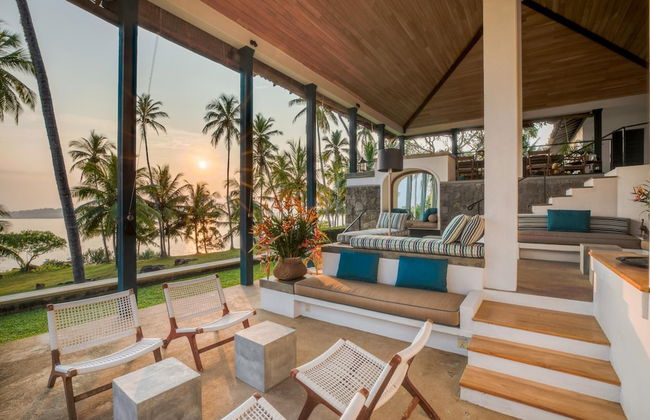 Spectacular Hilltop Beach Villa Located Next To A Surf Break - Photo 18