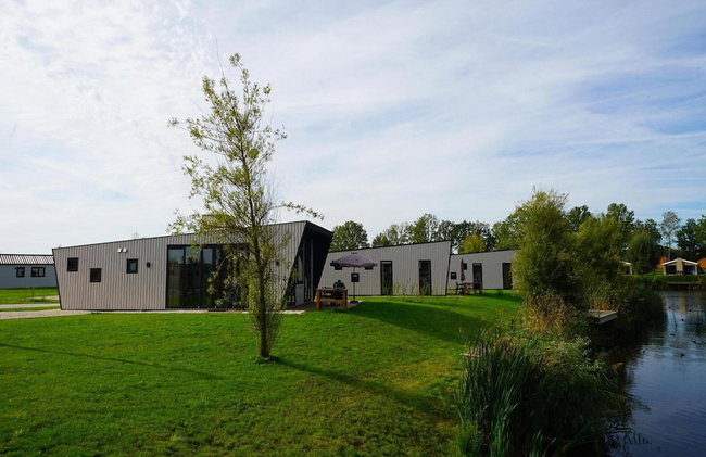 Waterside Chalet Escape Near Kampen - Photo 39