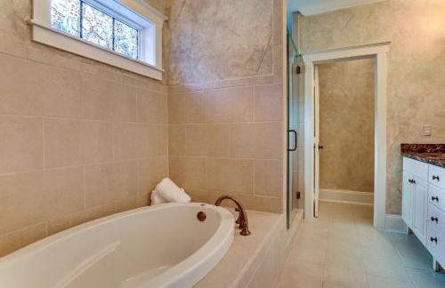 Extended-Stay Oasis! Prime St Pete Home with Office - Foto 20