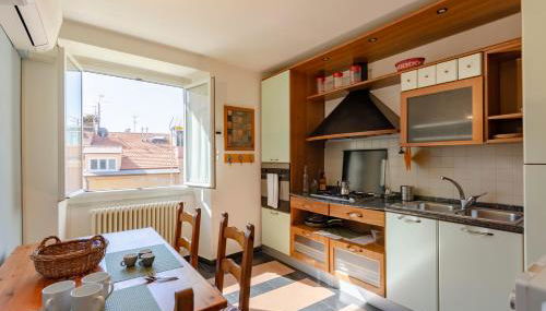 JOIVY Cosy Apt For 6 In An Ancient Pirate Watchtower - Photo 5