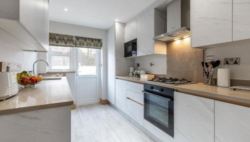 Stanley House - Photo 4