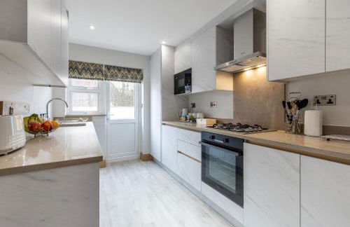 Stanley House - Photo 4