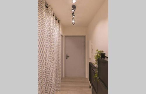 Superbe Appart Plein Centre avec Parking & Jardin - Foto 7