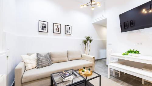 Ubicación inmejorable: 5 minutos del Retiro, WiZink Center, Puerta de Alcala, Goya, Serrano, Velazquez más. - Photo 2