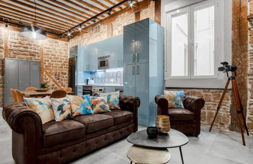 Royal Palace II - Photo 1