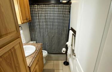 Stay Anchorage! Furnished Two Bedroom Apartments With High Speed WiFi - Foto 24