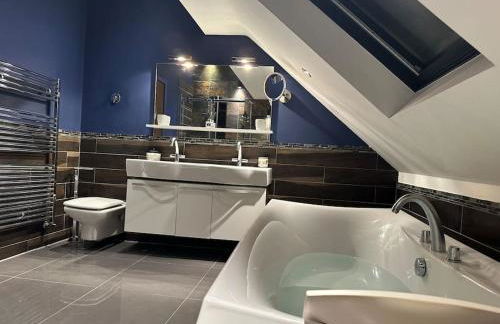 Bonshaw Grange-Riverside Country Retreat, & HotTub - Photo 42