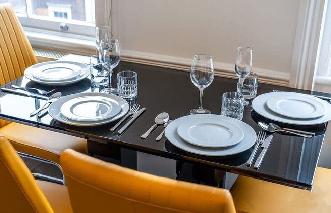 The Hertford Boutique - Photo 48