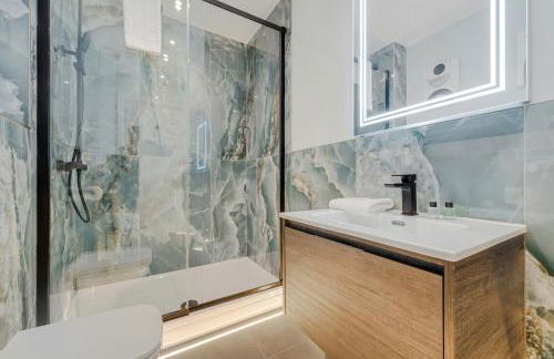 3BR Georgian Quarter Coach Houses - Private Parking - Foto 51