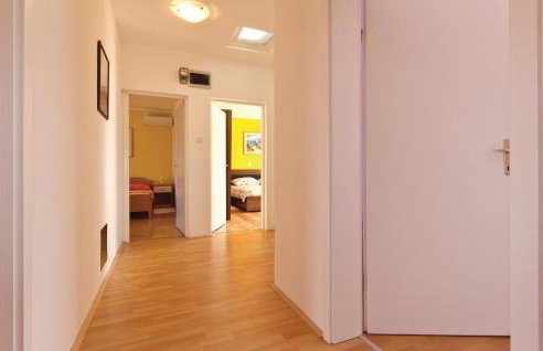 Amazing Home In Frkeci With Wifi - Foto 30