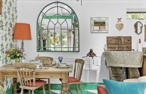 Enchanting Lodge, Cosy Hidden Gem with Woodburner - Foto 13