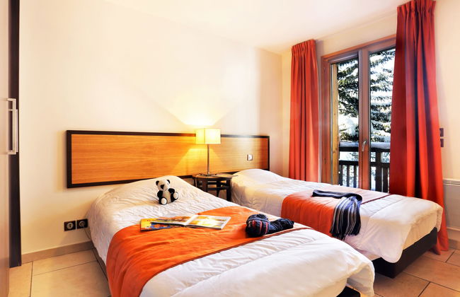 3 bedroom Apartment in Saint-Chaffrey with swimming pool and garden - Photo 26