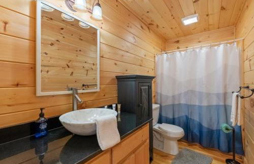 Rivendell - Stunning Views, Fireplace, Hot Tub, Billiards Table, Outdoor Fire Pit - Morganton, GA - Foto 18