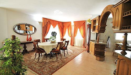 Holiday villa in 10 min from Fuengirola beach with sea views pool BBQ parking WiFi aircon big garden - Photo 3