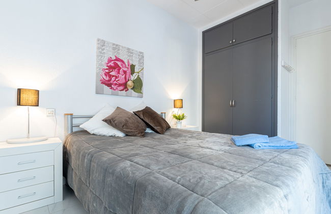 4 bedroom House in Castelló d'Empúries with private pool and garden - Photo 10