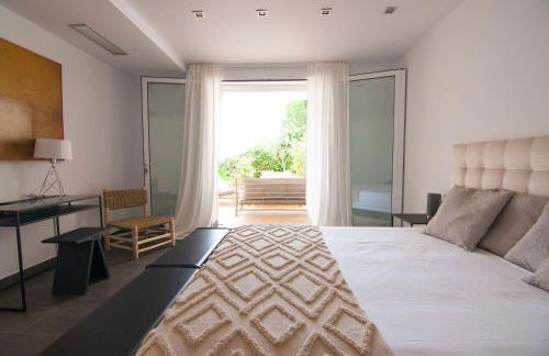 Villa Miramar by Glasir - Photo 11