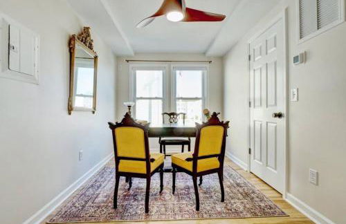 Bombastic Home - Steps to Beach - GameRm - Hot Tub - Pet Friendly - Foto 48