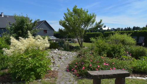 Ferienhaus "Am Eisenberg"- Wandern im UNESCO Biosphärenreservat Vessertal - Foto 4, Garden