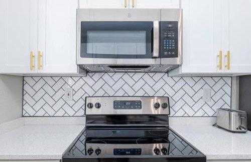 Sojourn 2 BR Beach Side Bliss Tide Suite - Photo 13