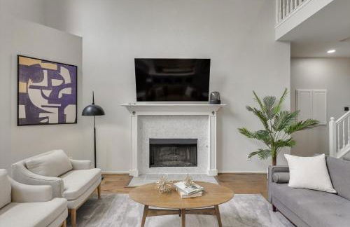 Luxurious Home w Cinema Room & Private Pool - Foto 8