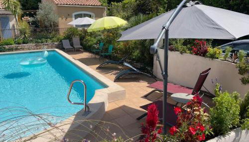 Les Hauts d'Eyragues gite Rêverie Meublé classé 4 étoiles - Foto 2