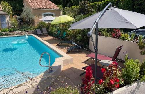 Les Hauts d'Eyragues gite Rêverie Meublé classé 4 étoiles - Foto 2