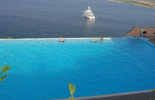 GuestHost - Porto Rotondo Roomy Apartment with Terrace! - Photo 15