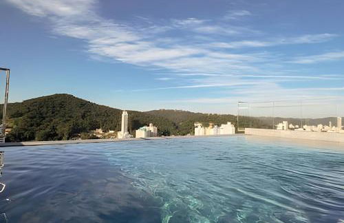 Studio moderno com cama Queen e piscina perto da Oktoberfest! - Foto 26