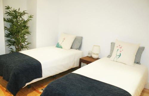 Charming Estoril Apt Beach 5 Min Walk - Photo 5