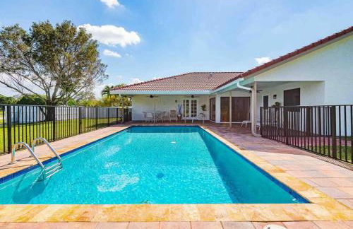 4/3.5 House with pool- Boynton Beach, FL. - Photo 1