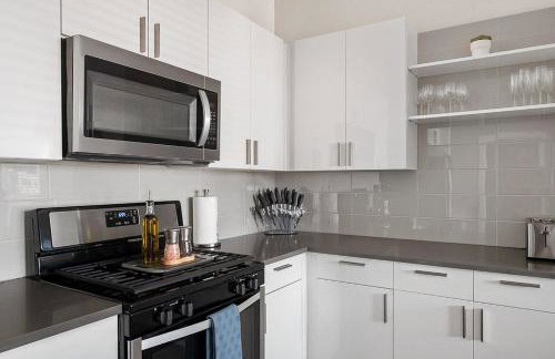 Convention Ctr - Stylish 2BD,2BA with Pool,Gym and Hot tub - Foto 19