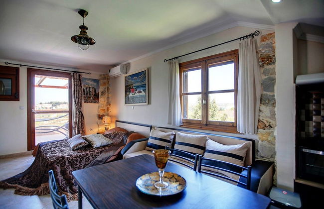 Villa Laskari With Sea View - Photo 2