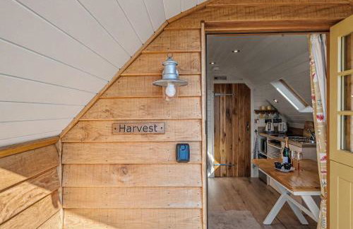 Harvest Luxury pods with stunning views - Photo 3